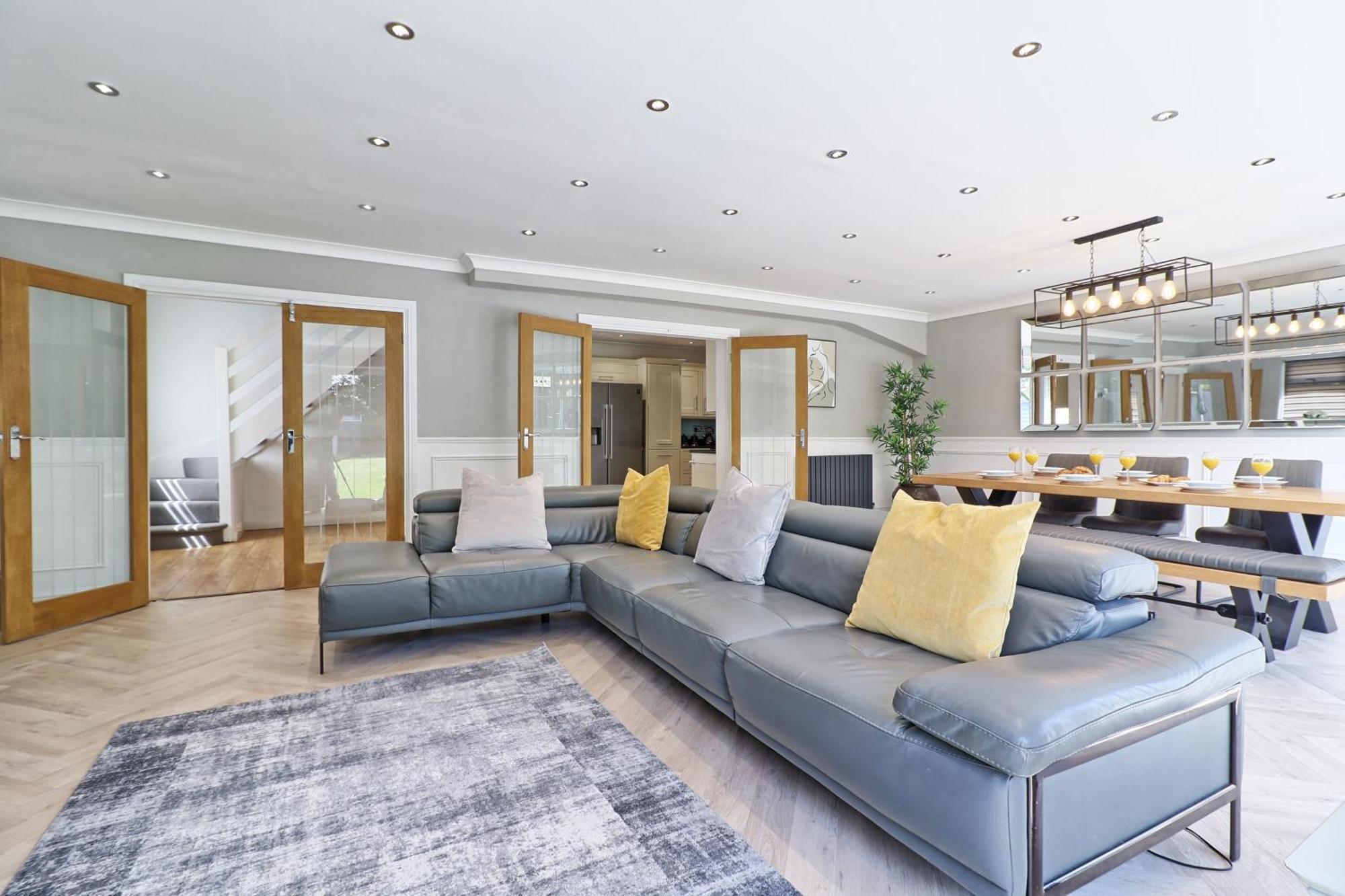 Modernised Luxury Family Home In Theydon Bois With London Skyline Views Luaran gambar