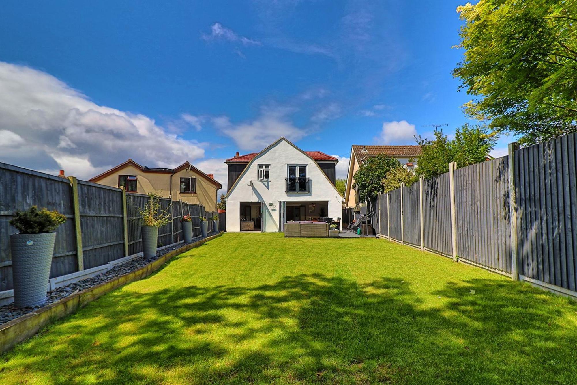 Modernised Luxury Family Home In Theydon Bois With London Skyline Views Luaran gambar