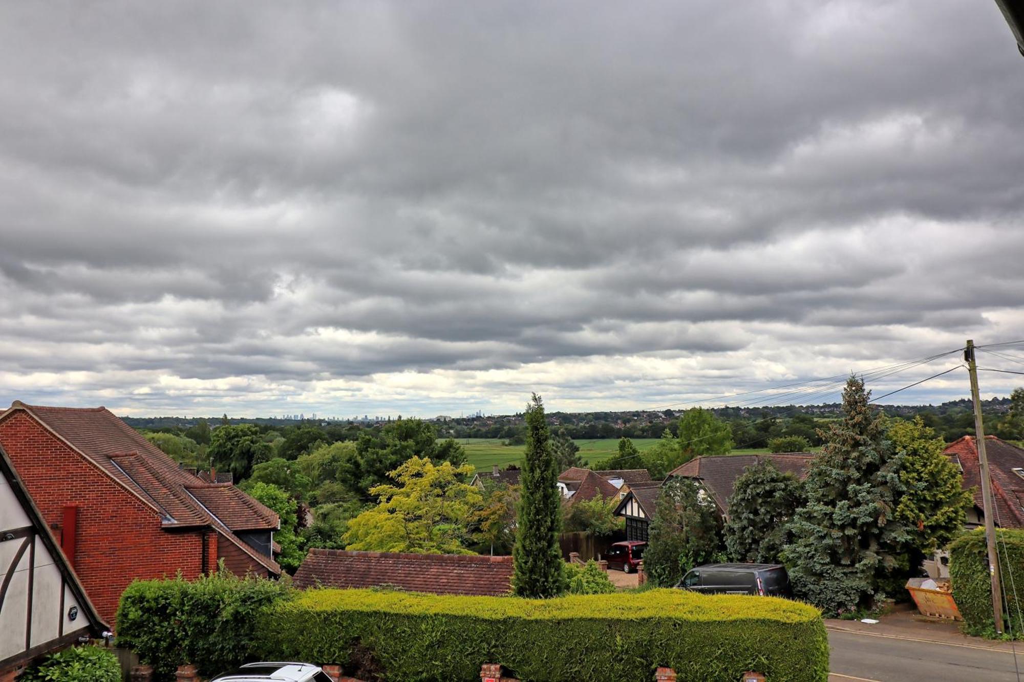 Modernised Luxury Family Home In Theydon Bois With London Skyline Views Luaran gambar